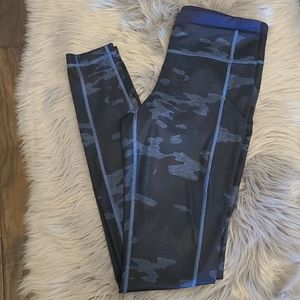 Lululemon speed tight camo oil silk blue